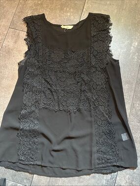 Black Lace Panel Sleeveless Top